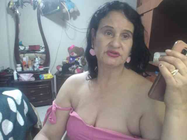 jazmin-mature webcam