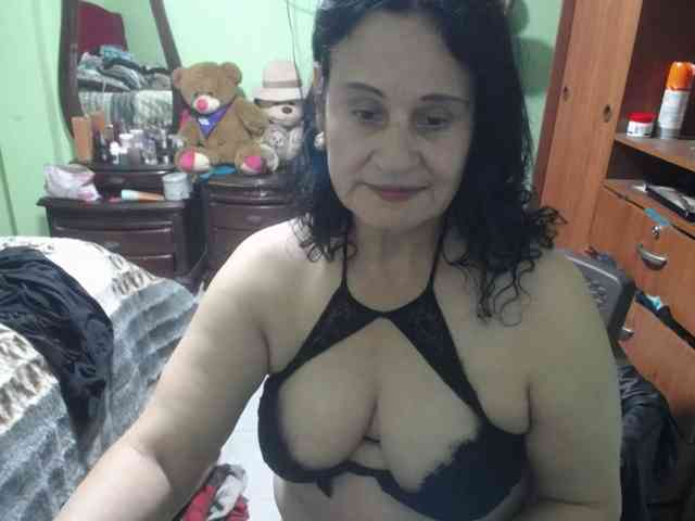 jazmin-mature webcam