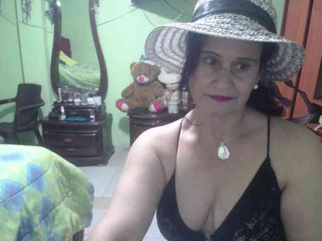 jazmin-mature webcam
