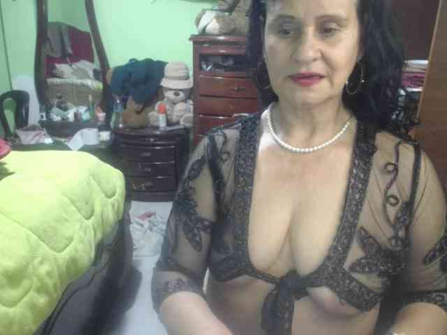 jazmin-mature webcam