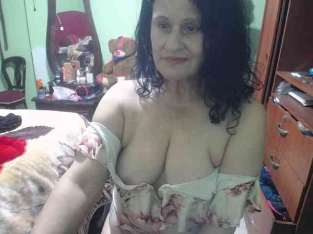 jazmin-mature webcam