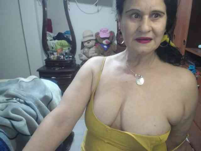 jazmin-mature jazmin-mature