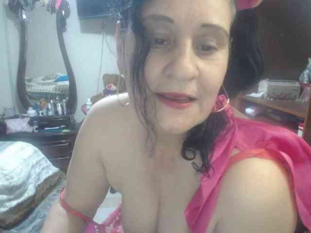 jazmin-mature webcam