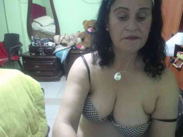 jazmin-mature webcam