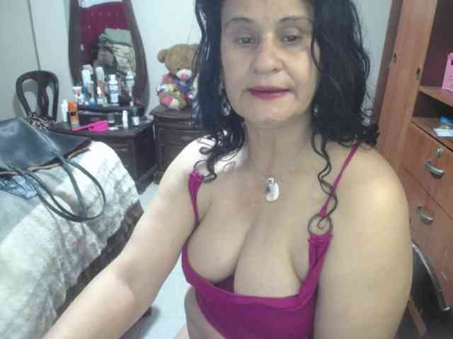 jazmin-mature webcam