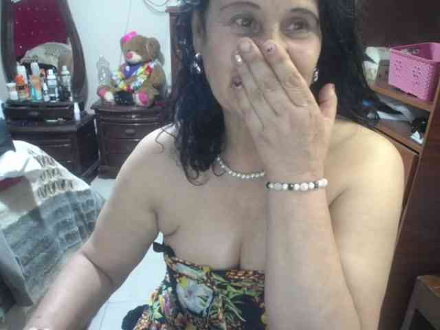 jazmin-mature webcam