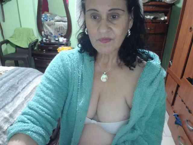 jazmin-mature webcam
