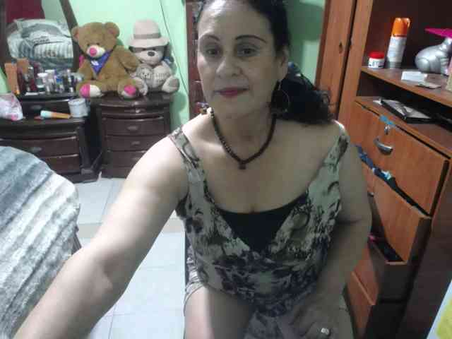 jazmin-mature webcam