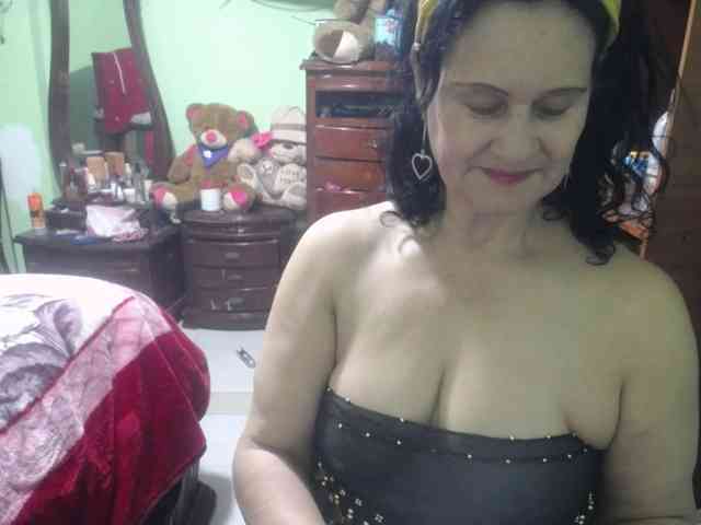 jazmin-mature webcam