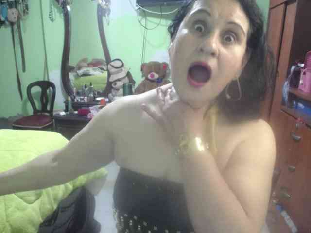 jazmin-mature webcam