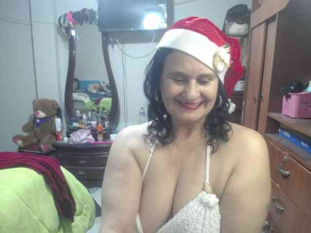 jazmin-mature webcam