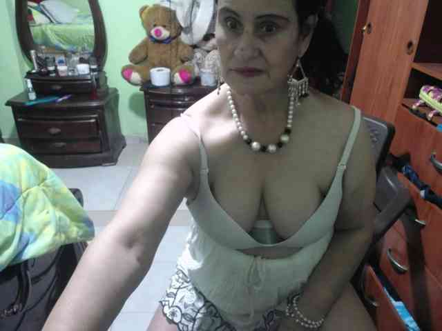 online free chat Jazmin-mature