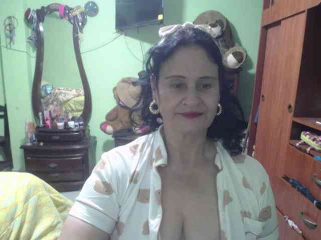 jazmin-mature webcam