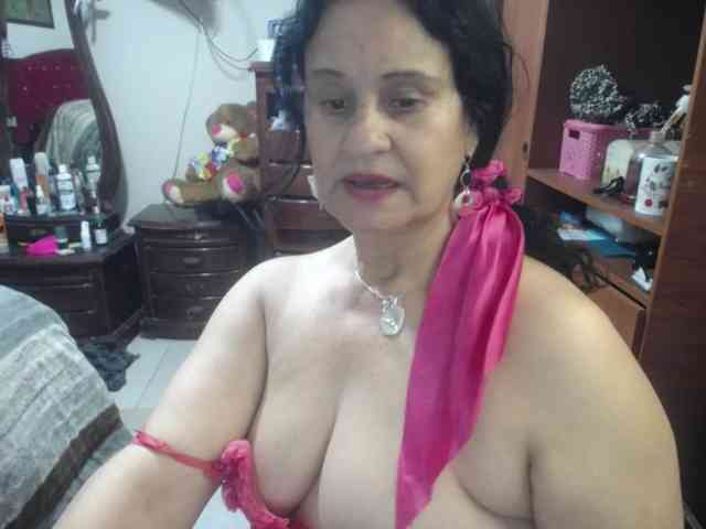 jazmin-mature webcam