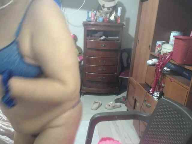 jazmin-mature webcam