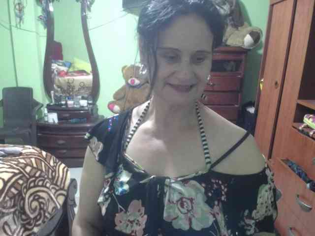 jazmin-mature webcam
