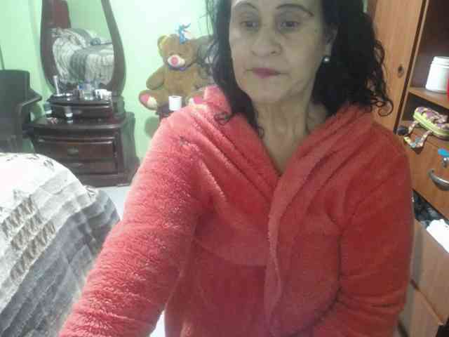 jazmin-mature webcam