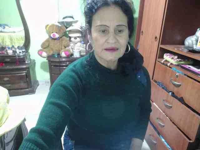 jazmin-mature webcam