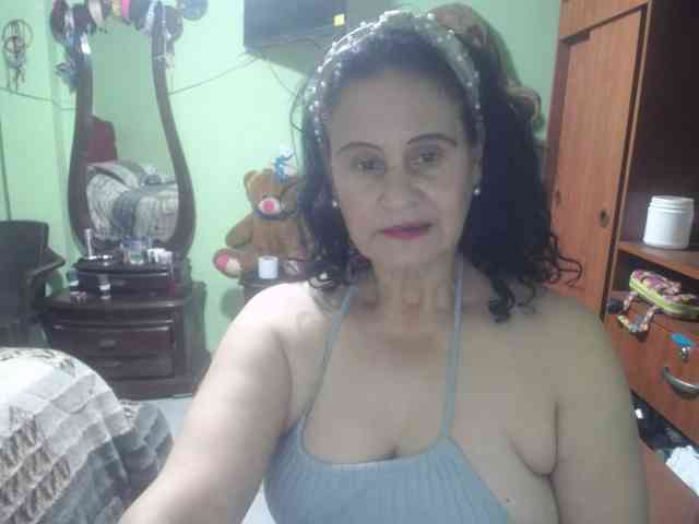 jazmin-mature webcam