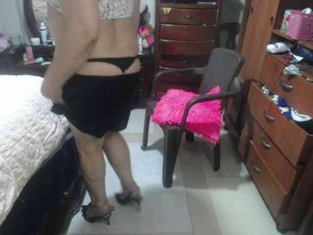 jazmin-mature webcam