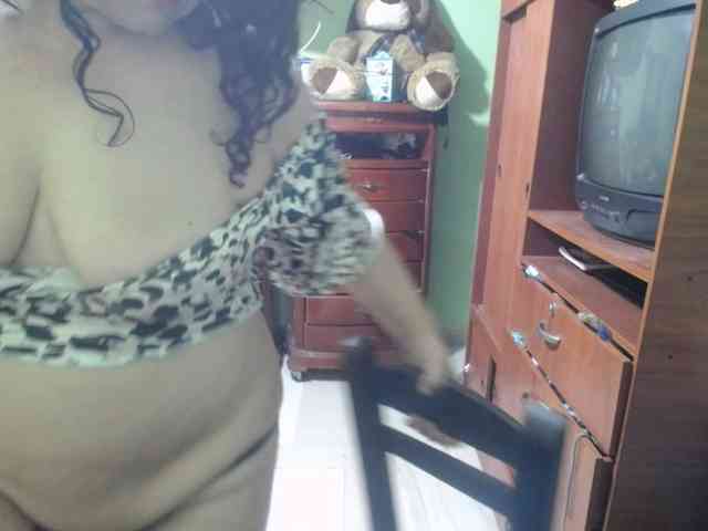 jazmin-mature webcam