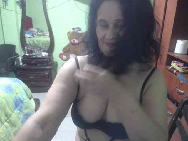jazmin-mature webcam