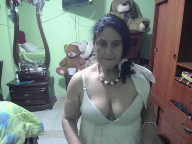 jazmin-mature webcam