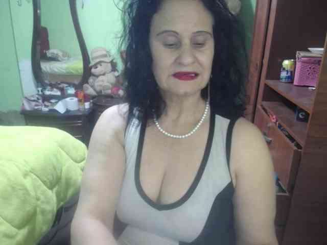 jazmin-mature webcam