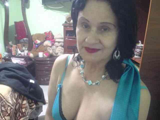 jazmin-mature webcam