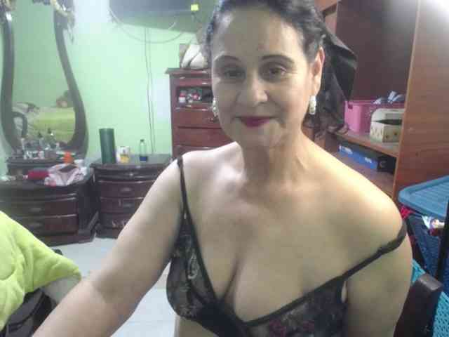 jazmin-mature webcam