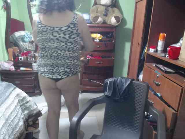 jazmin-mature webcam