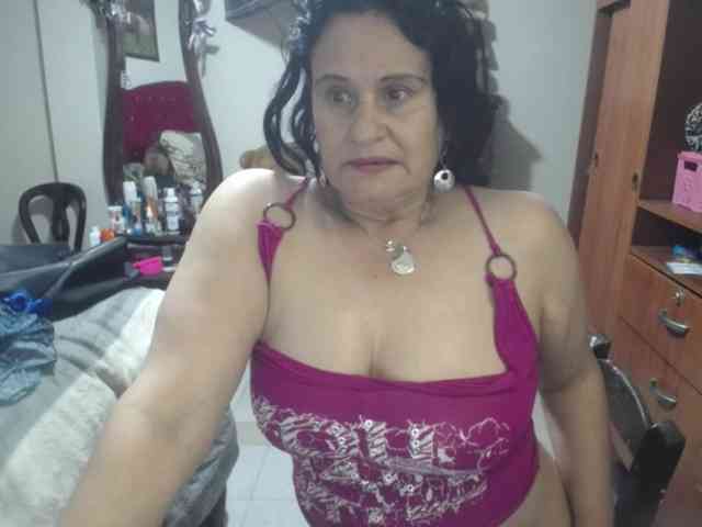 jazmin-mature webcam