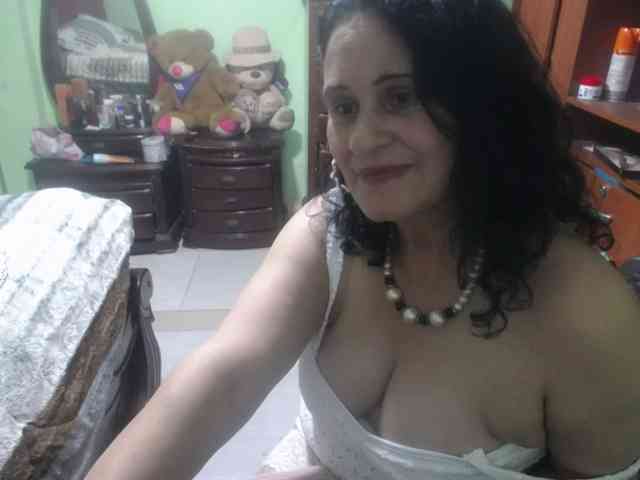 jazmin-mature webcam