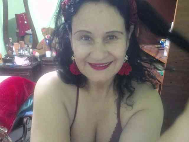 jazmin-mature webcam