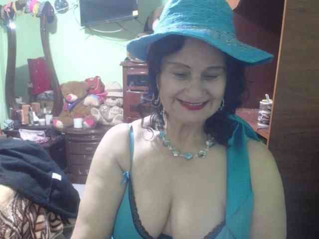 jazmin-mature webcam