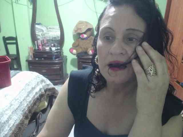 jazmin-mature webcam