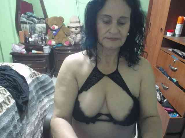 jazmin-mature webcam