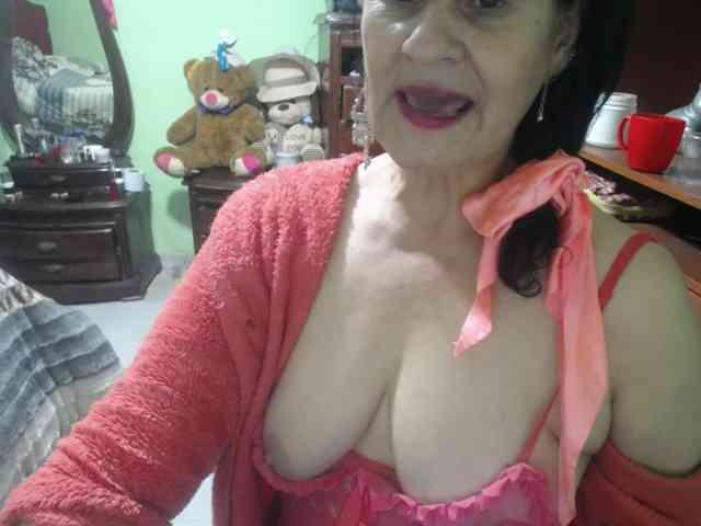 jazmin-mature webcam