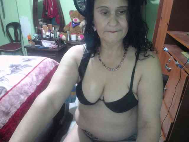 jazmin-mature webcam