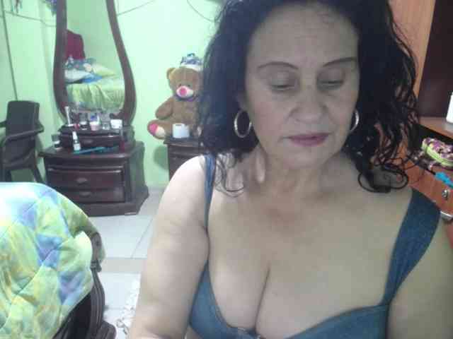 jazmin-mature webcam