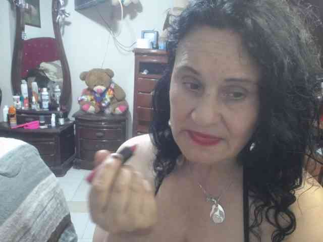 jazmin-mature webcam