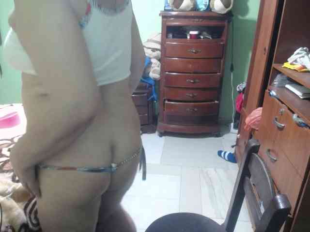 jazmin-mature webcam