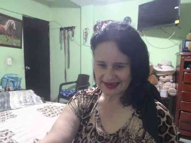 jazmin-mature webcam