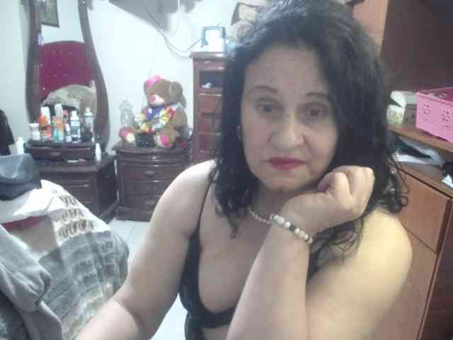 jazmin-mature webcam