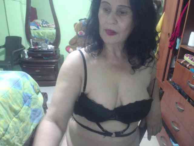 jazmin-mature webcam