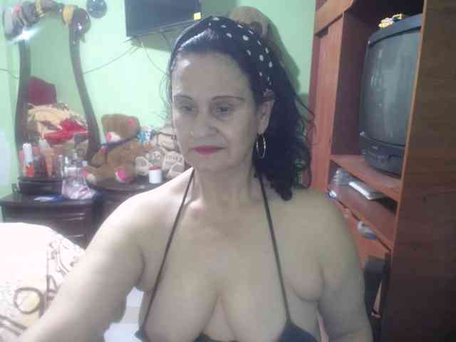 jazmin-mature webcam
