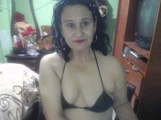 jazmin-mature webcam