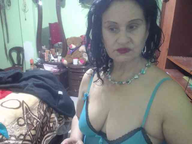 jazmin-mature webcam