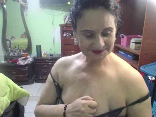 jazmin-mature webcam