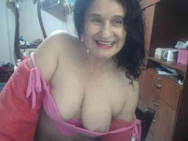 jazmin-mature webcam